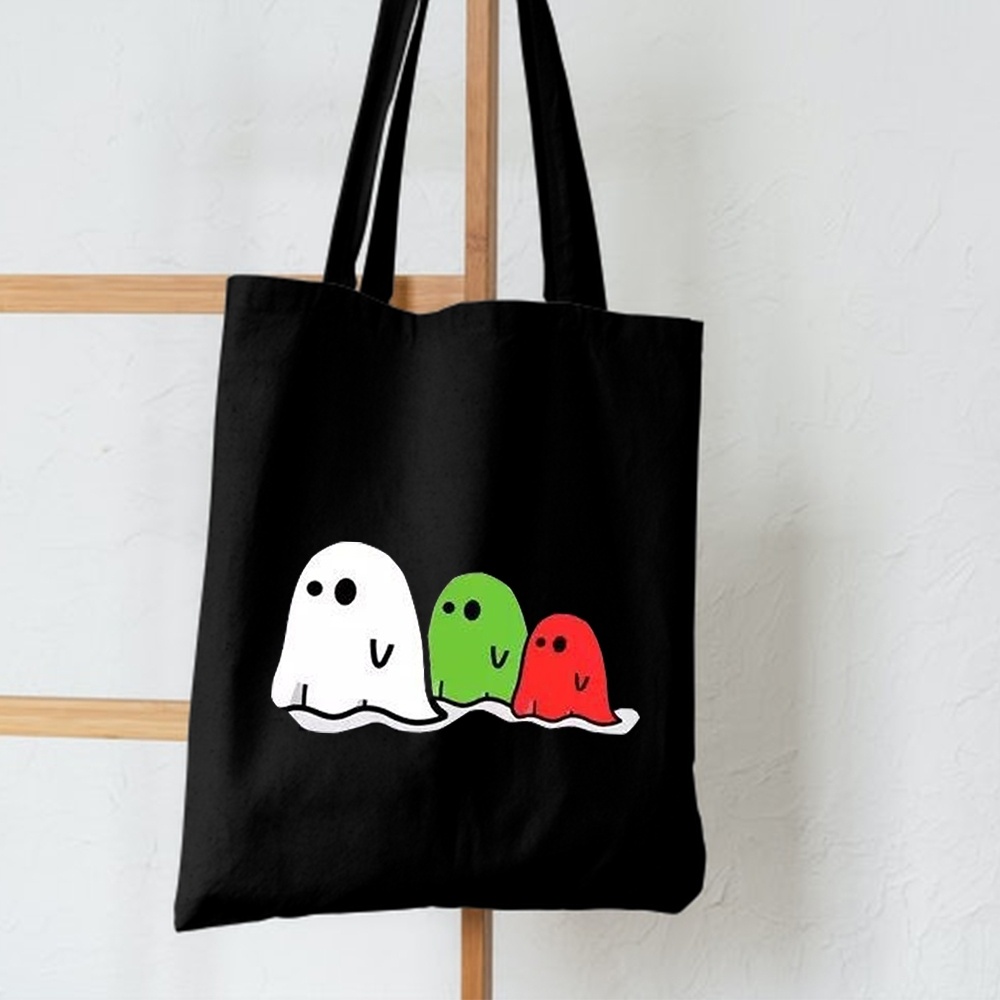 FLASH SALE 7.7 - TOTEBAG [RESLETING+MUAT LAPTOP] SEMI-KANVAS DINIR 300 UKURAN 33X38 CM BERMOTIF GHOST | TOTEBAG HITAM | TOTEBAG GHOST | TOTEBAG KERJA/KULIAH/SEKOLAH | TOTEBAG HANTU LARI | TOTEBAG TIGA HANTU | TOTEBAG HANTU TERBANG | TOTEBAG SAPU HANTU