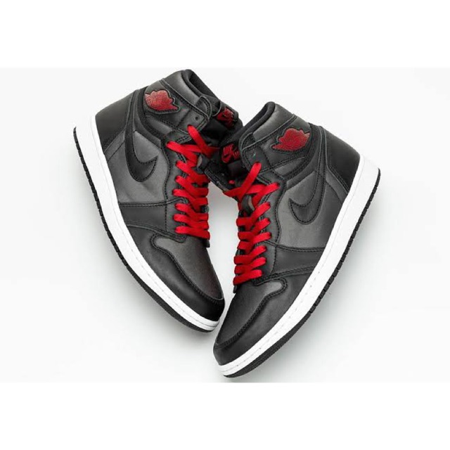 Sepatu Pria Air Jordan 1 High OG BLACK 