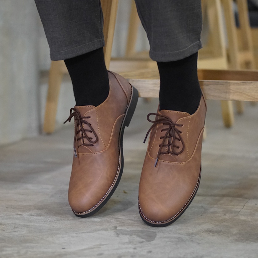 DEMBBLE TAN ORIGINAL x LVNATICA Sepatu Formal Tali Pria Pantofel Kerja Kantor Dinas Kantoran Pesta Undangan Wedding Kondangan Nikah Kuliah Modern Casual Derby Oxford Semi Kulit Premium Footwear Big Size Jumbo Ukuran Besar 44 Keren Terbaru Kekinian Branded