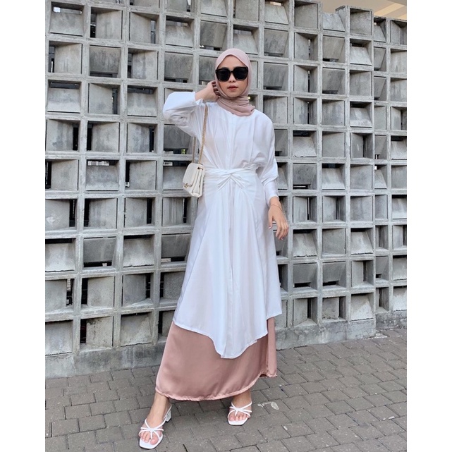 PLAIN Tunik Kaftan | Dress Satin by DEZHAF