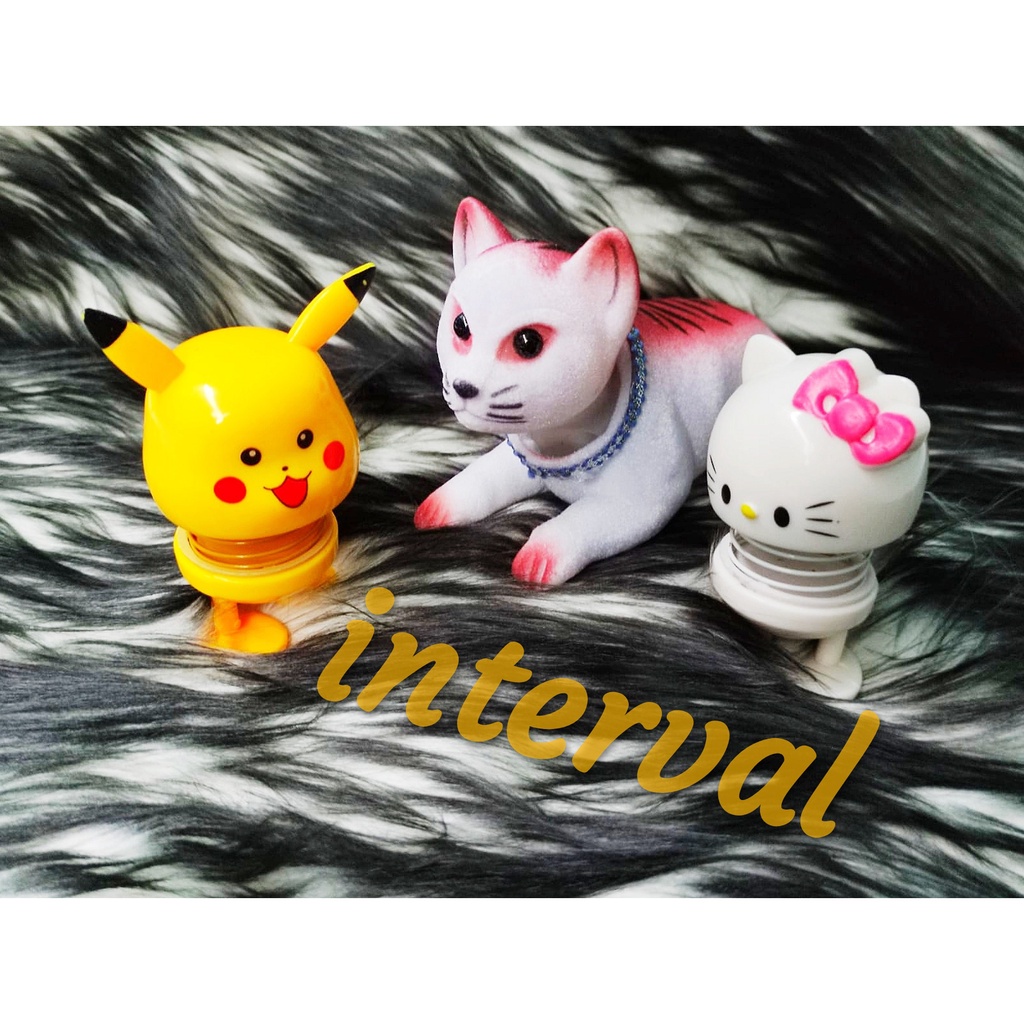 Boneka Dashboard Mobil Boneka Kepala Goyang Kucing Loreng Merah Muda Hello Kitty Pikacu