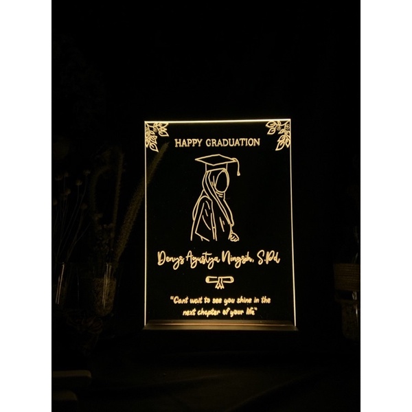 akrilik led custom / kado akrilik led / kado ulang tahun / kado wisuda / lampu tidur custom