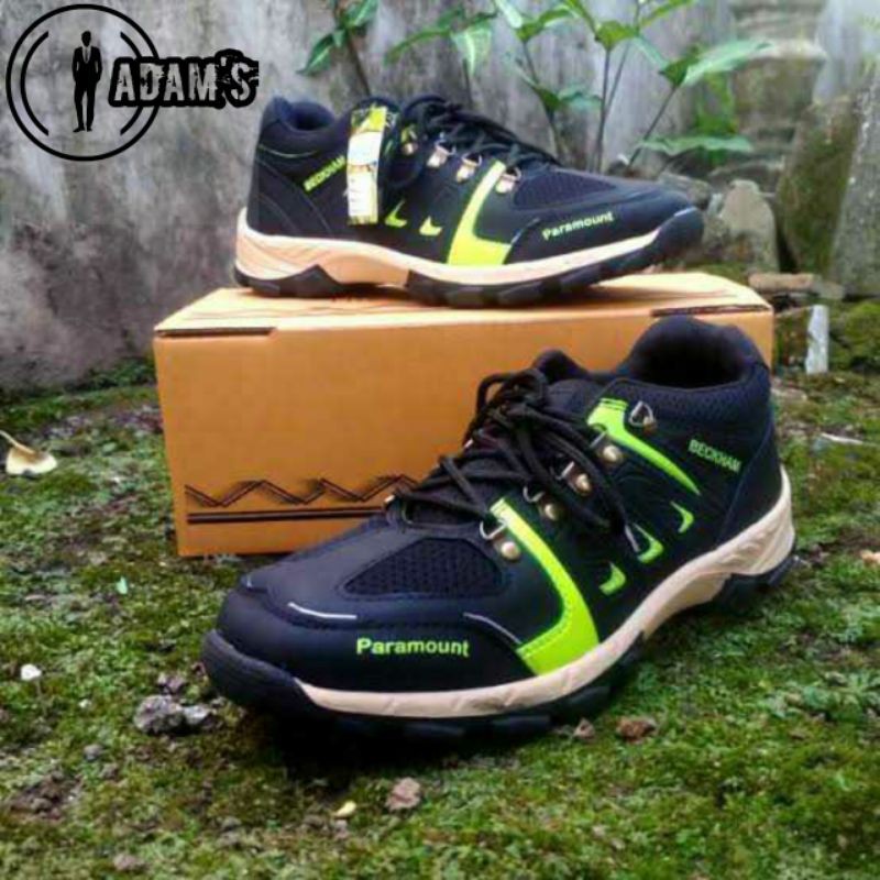 Sepatu badminton. Beckham