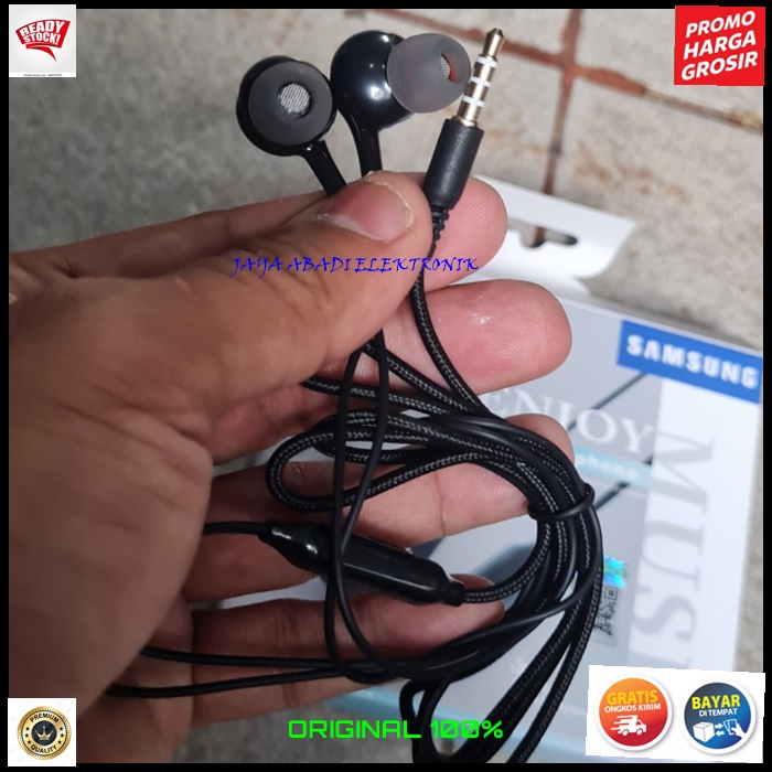 J388 SAMSUNG HEADSET KABEL STEREO EARPHONE IN EAR JACK 3.5 MM DOBEL BASS HANDSFREE DOUBLE BAS EARPOD SUPER HF PREMIUM MIC KABEL MUSIK NELPON AUDIO SOUND SUARA VOKAL KARAOKE WIRED HEADPHONES HIFI SUARA JERNIH DAN NGEBASS BISA KE UNTUK HANDPHONE TAB PC