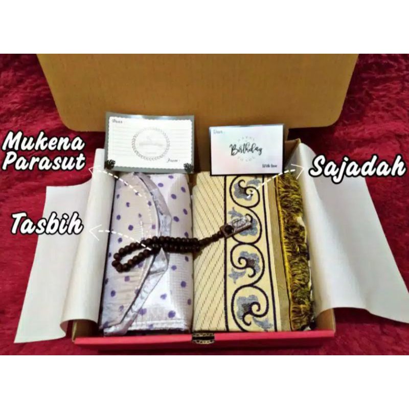 

Kado untuk cewek/Hampers doi/Kado doi/Kado untuk cewek/Gif box alat sholat/Hampers alat sholat