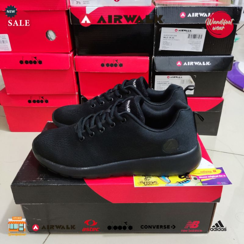 Sepatu AIRWALK JAYDEN ( U ) Mono Black size 38☑️Original