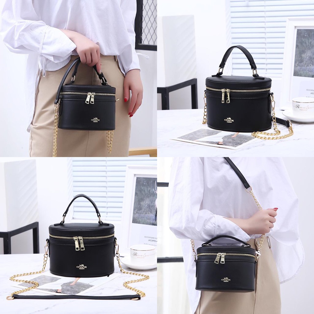 TAS WANITA-TAS IMPORT- COACH Cosmetics Case Leather Bag With Sling Strap Q1830