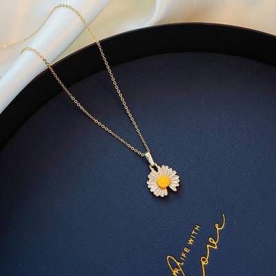 Summer vacation wind small fresh daisy flower pendant clavicle chain 20210910