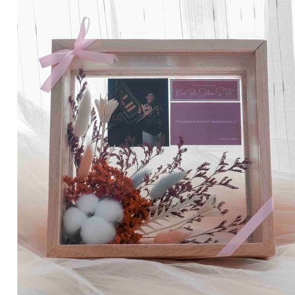 

DBGLASS-003 /HAMPERS LEBARAN / PARCEL LEBARAN / HADIAH LEBARAN / GIFT BOX / IDUL FITRI / BINGKISAN LEBARAN / GRADUATION GIFT / AKRILIK CUSTOM / CUSTOM AKRILIK /HADIAH WISUDA / DISKON / BIRTHDAY GIFT/WEDDING GIFT / HADIAH SIDANG / IDUL ADHA