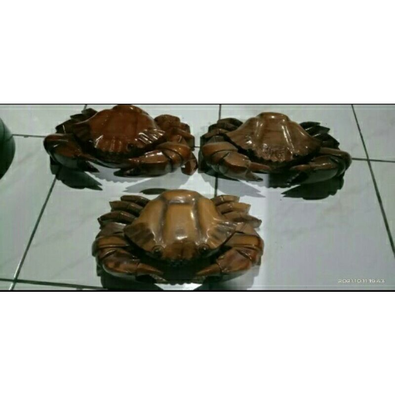 Asbak kayu jati berbentuk kepiting asli jepara asbak hewan asbak kepiting murah berkualitas asbak ro