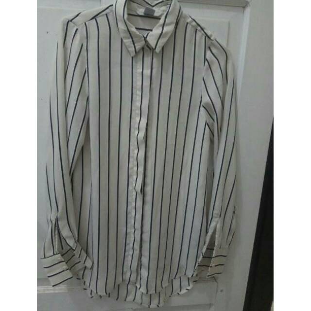 Preloved Kemeja HnM size XS Shopee Indonesia Preloved Kemeja HnM size XS Shopee Indonesia