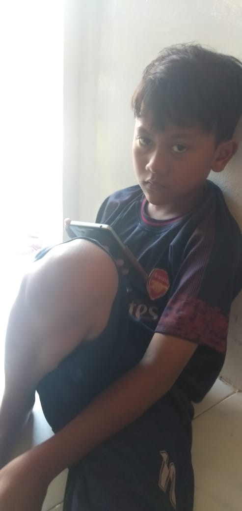 Khusyairi81  Batik Premium-batik Kantor-batik Pria Lengan Pendek Modern-batik Solo-size Kecil Acara