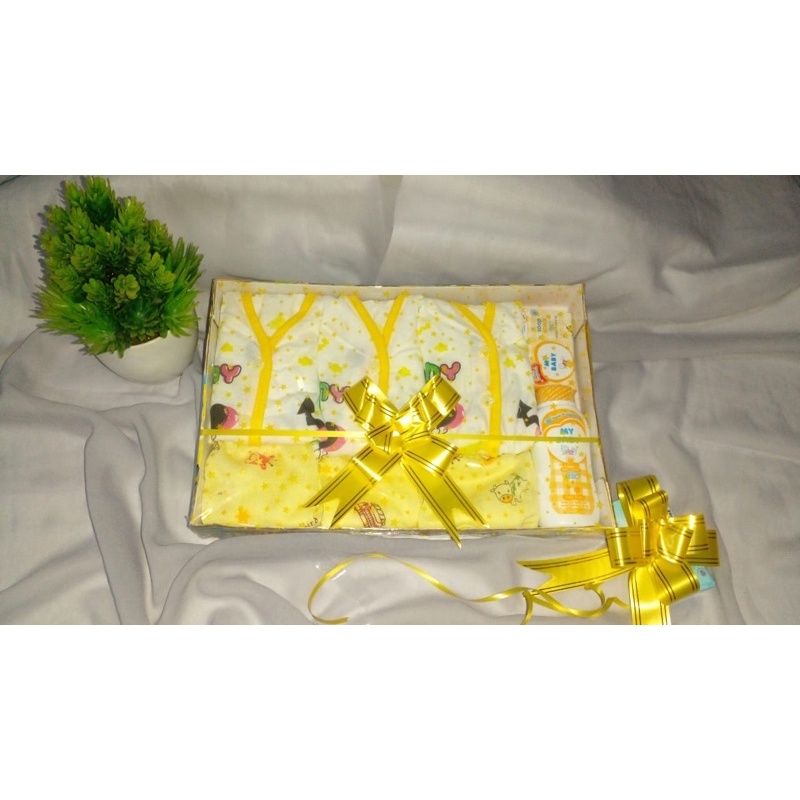 kado bayi / kado lahiran / hampers bayi / kado jenguk bayi