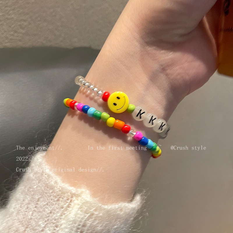 Gelang Manikmanik Elastis Handmade Aneka Warna Dengan Charm Smiley Face Untuk Wanita