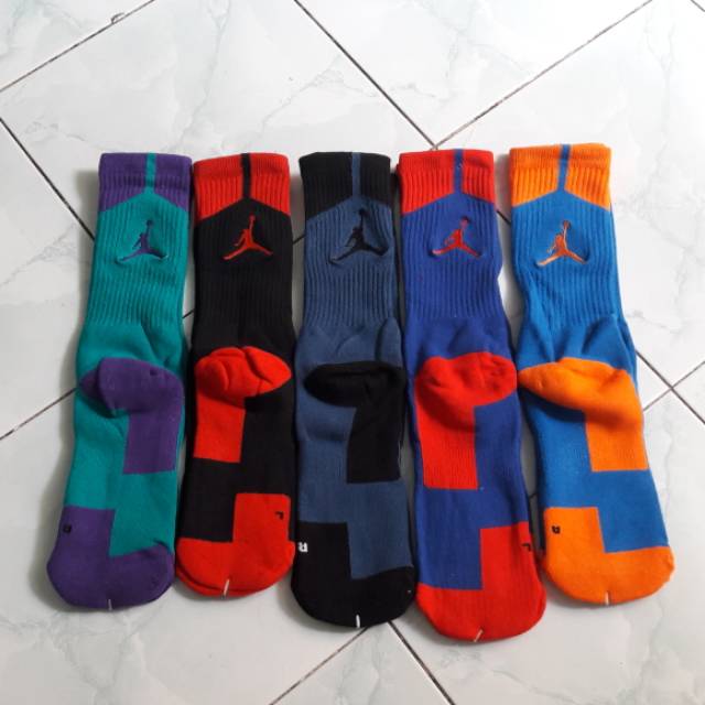 Kaos kaki jordan