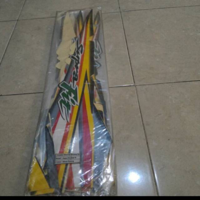 Striping Supra Fit 2005