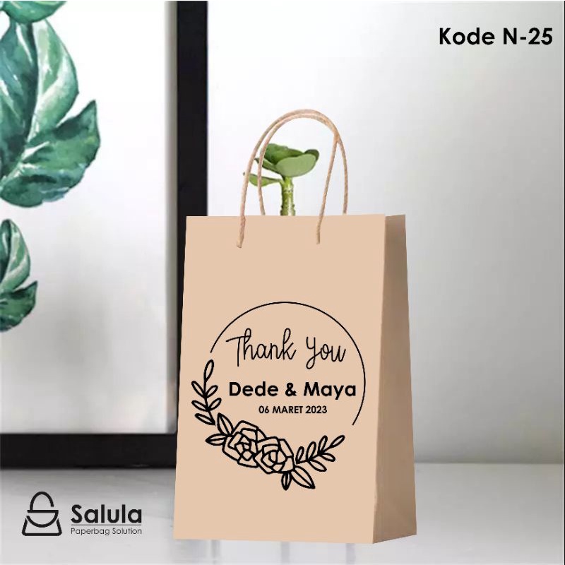 

Paperbag Size 7 X 3 X 11 CM-Desain suka suka