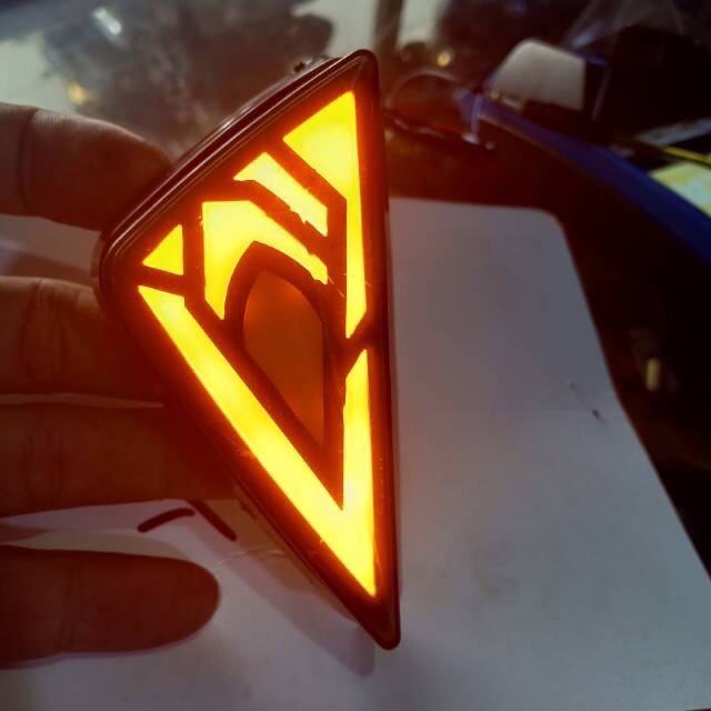Sein Tempel T-5201 Lampu Sen Tempel Led Segitiga Tebal 2 Mode Buat Gsx/R15 V2 V3/Cbr150r/Ninja250 Karbu/R25