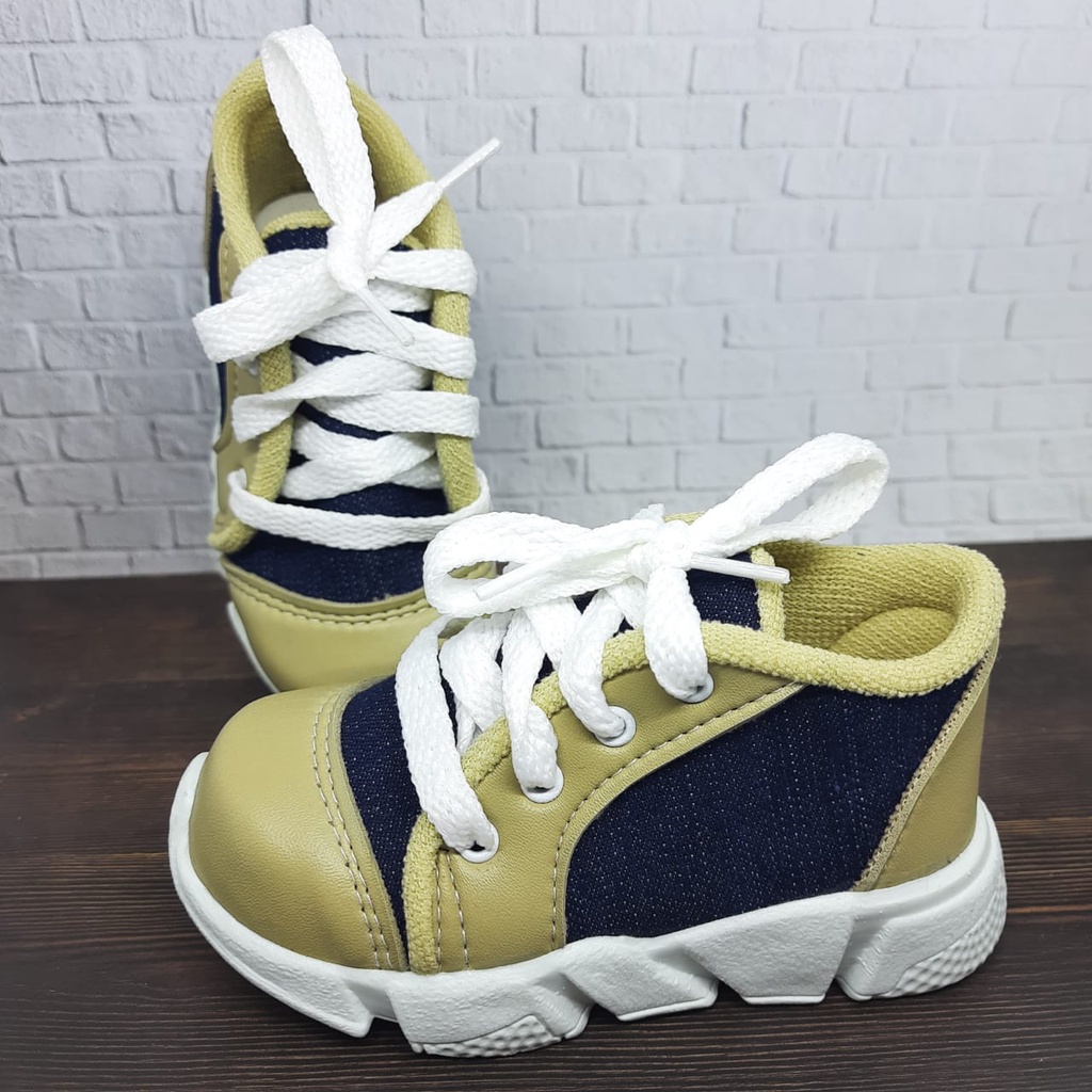 [TAMAN SEPATUKU] SEPATU TRENDY MURAH ANAK LAKI-LAKI DENIM BINTANG TALI USIA 1-3 TAHUN CAX26