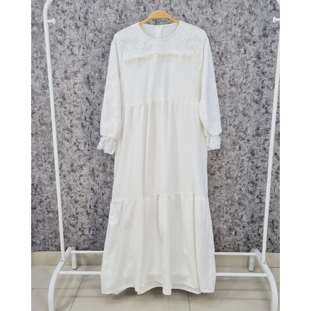 DA06 Raya Brukat Dress White