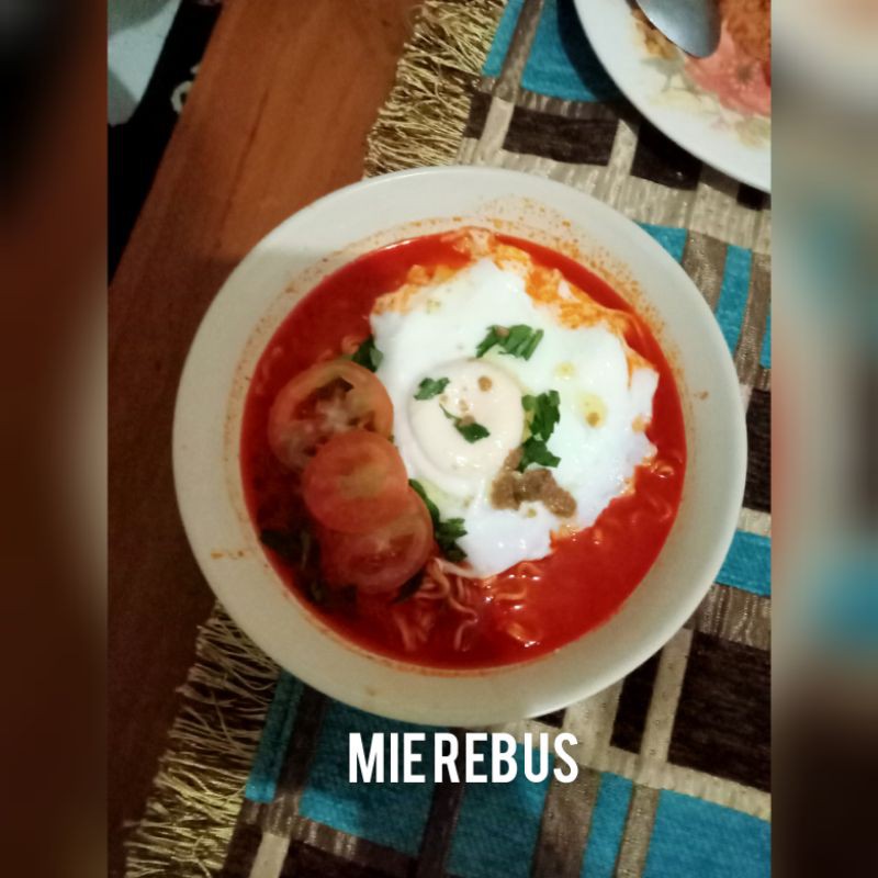 

mie rebus