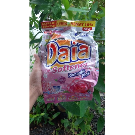 DAIA SOFTERNER ROMANTIC PINK 850 + 85 gr SABUN CUCI MURAH
