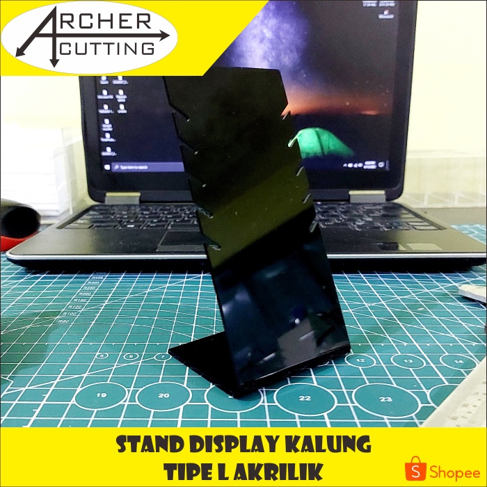 STAND DISPLAY KALUNG DUDUKAN KALUNG NECKLE HOLDER AKRILIK