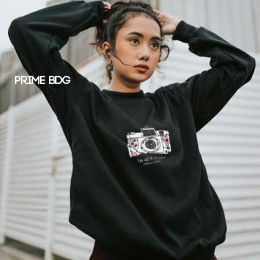 Camera Sweater - Sweatshirt Wanita