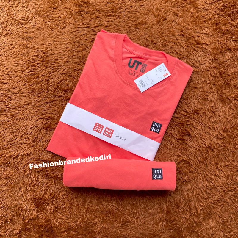 Kaos uniqlo pria polos motif logo bordir-Pink soft