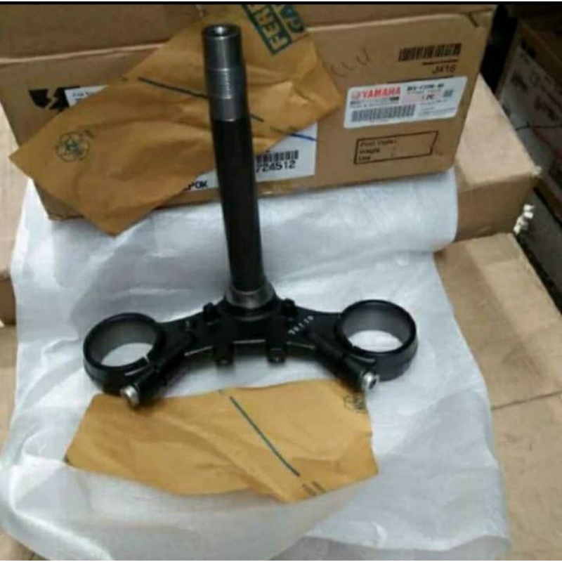 SEGITIGA R15 R 15 NEW V3 ORIGINAL YAMAHA PART