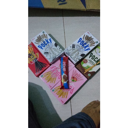 

GLICO POCKY LOVE 40gr // Pocky Love