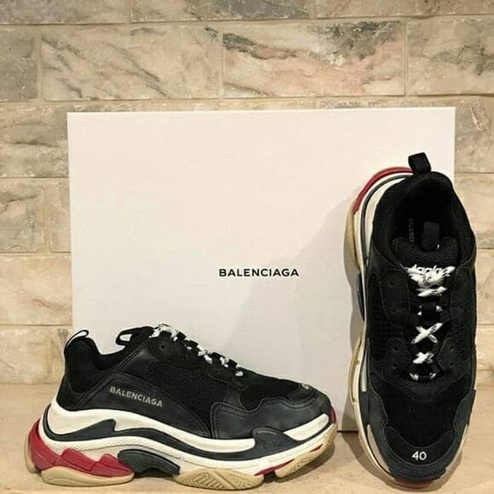 unauthorized authentic balenciaga