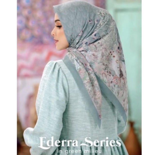 Ederra Series Buttonscarves in Green Milleu
