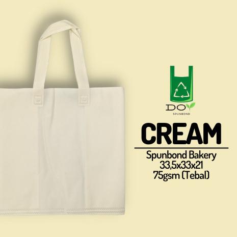 

Tas Spunbond Goodie Bag Box 33,5x33x21 |Tas Kotak untuk Holland Bakery - Cream