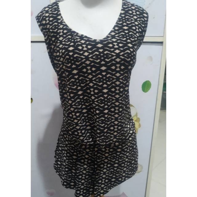 atasan wanita tanpa lengan sisa exsport merk ROZ&ALI murah bagus