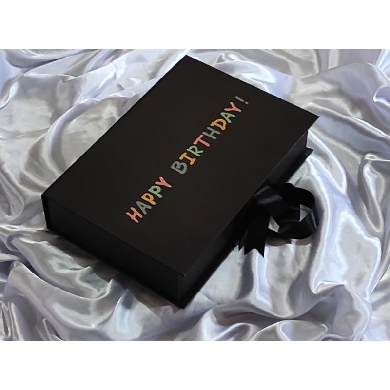 

Box Kado Ulang Tahun / Box Souvenir Birthday size P:30cm L:20cm T:6cm