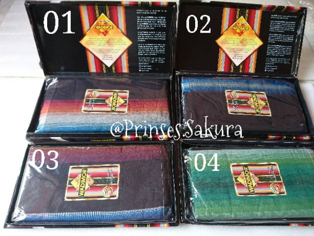 Sarung Wadimor Motif Padang, Darussalam, hitamputih, gold