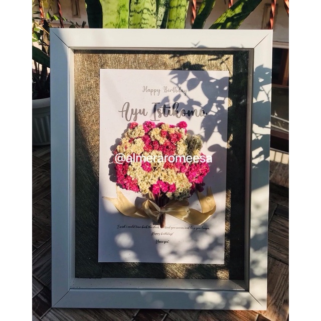 

Edelweis in frame/edelweis bingkai