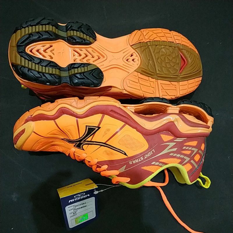 SEPATU VOLI MITZUDA ORIGINAL LIGHT STAR