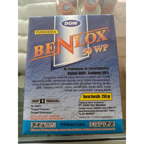 Fungisida BENLOX 50 WP