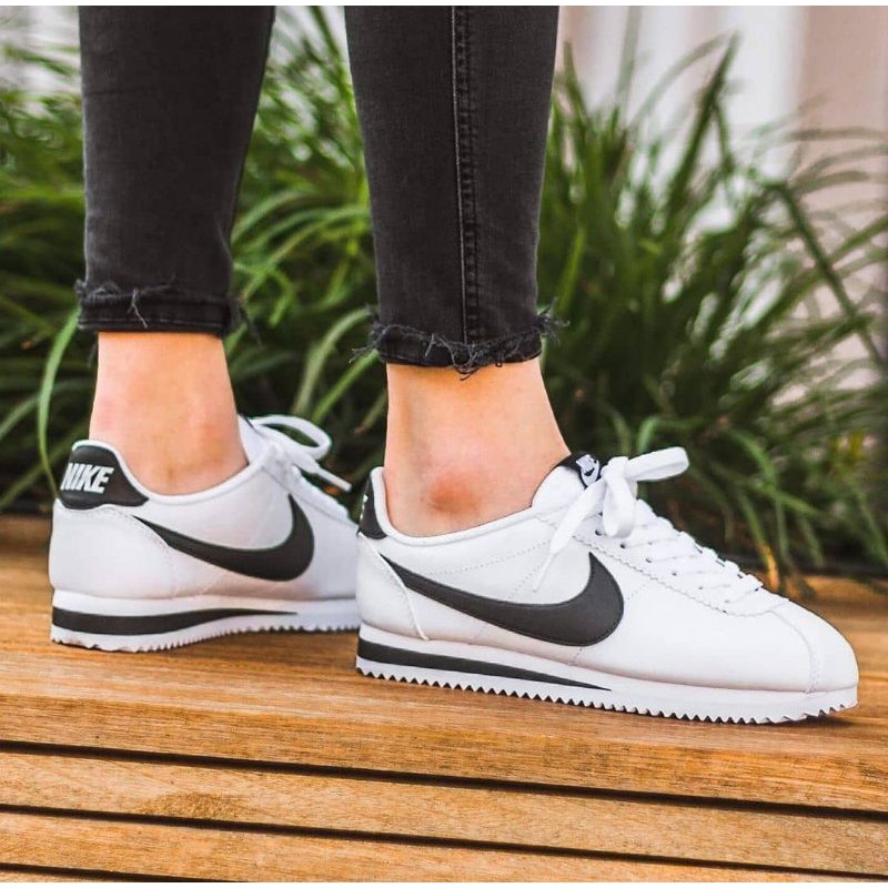 Sepatu Nike Cewek Wanita Casual Sepatu Sneakers Pria Nike Classic Cortez Leather White Black