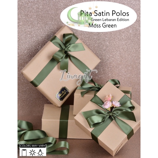 ( 3 Meter ) PITA LEBARAN - SATIN POLOS EDISI HIJAU - SATEEN 0.5 IN - PITA KADO 1 INCH 1.5 IN 2 IN - 1.2 CM 2.5 CM 4 CM 5 CM GREEN SELAMAT IDUL FITRI HAPPY EID MUBARAK IDUL ADHA