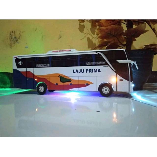 Miniatur bus KECIL Laju Prima