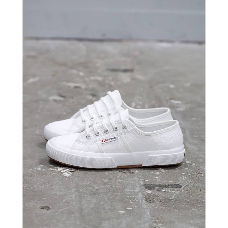 white cotu superga