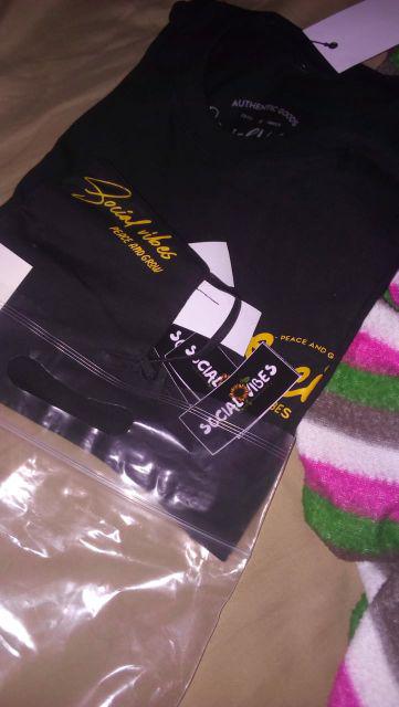 Social Vibes T-shirt Medusa