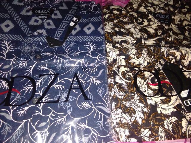 Kemeja Slimfit Batik Solo Lengan Pendek Hem