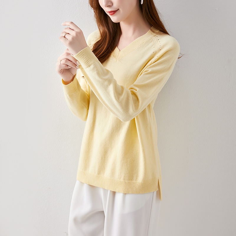 【Elegant】Korean V-neck Blouse 2332