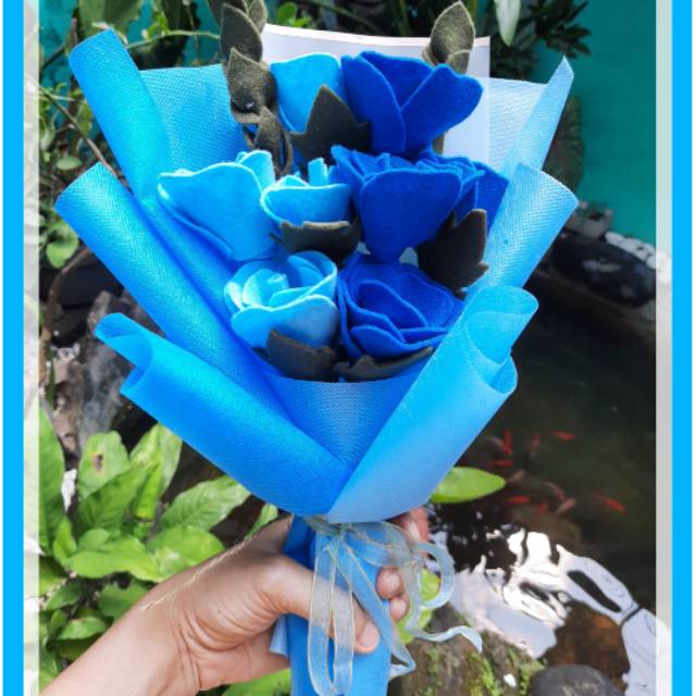 Bunga flanel / Buket bunga flanel / bunga mawar biru
