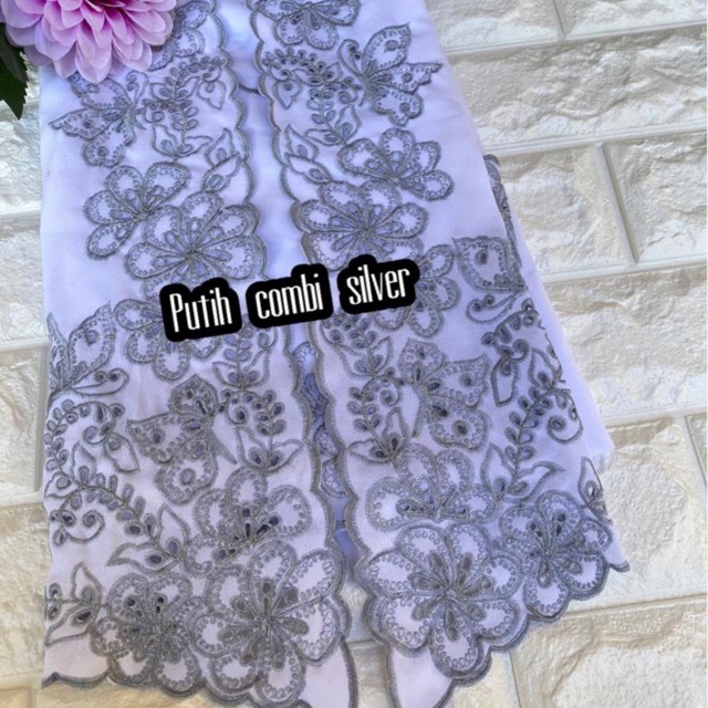 Kebaya Bordir Bunga Jepun (Bahan)