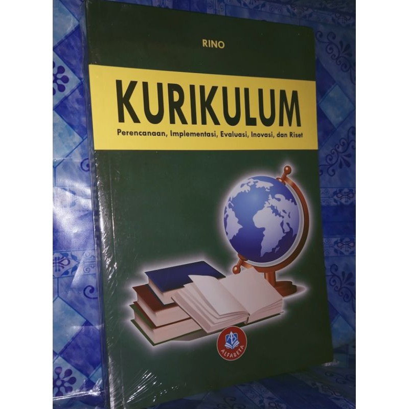 

kurikulum, perencanaan, implementasi, evaluasi,inovasi,dan riset.buku original